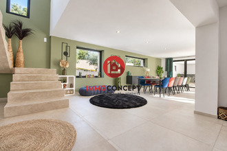 Ma-Cabane - Vente Maison Pujaut, 300 m²