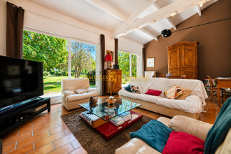 Ma-Cabane - Vente Maison Puymoyen, 264 m²
