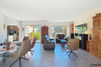 Ma-Cabane - Vente Maison RESTINCLIERES, 220 m²