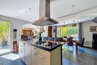 Ma-Cabane - Vente Maison RESTINCLIERES, 220 m²