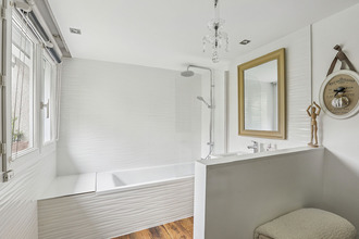 Ma-Cabane - Vente Maison RILLIEUX-LA-PAPE, 221 m²