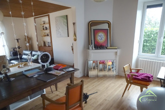 Ma-Cabane - Vente Maison Rochechouart, 179 m²