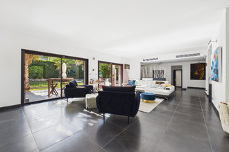 Ma-Cabane - Vente Maison Rochefort-du-Gard France, 236 m²
