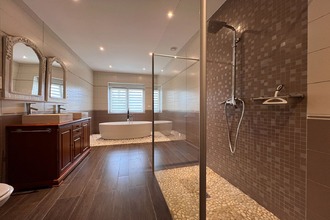 Ma-Cabane - Vente Maison RODEMACK, 215 m²