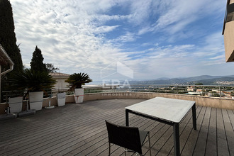 Ma-Cabane - Vente Maison ROQUEBRUNE-SUR-ARGENS, 225 m²