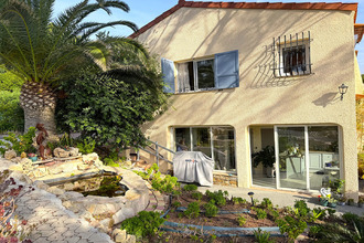 Ma-Cabane - Vente Maison ROQUEBRUNE-SUR-ARGENS, 178 m²