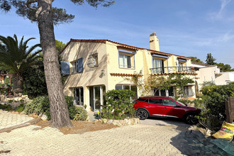 Ma-Cabane - Vente Maison ROQUEBRUNE-SUR-ARGENS, 178 m²