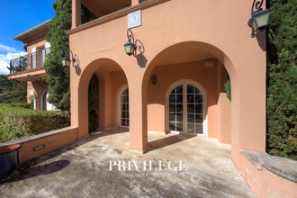 Ma-Cabane - Vente Maison Roquebrune-sur-Argens, 775 m²