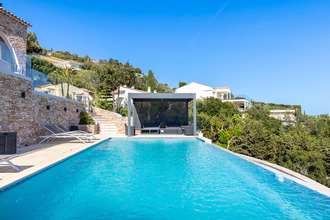 Ma-Cabane - Vente Maison ROQUEBRUNE-SUR-ARGENS, 254 m²