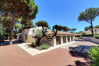 Ma-Cabane - Vente Maison ROQUEBRUNE-SUR-ARGENS, 370 m²