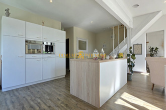 Ma-Cabane - Vente Maison Ruelle-sur-Touvre, 247 m²