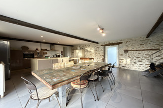 Ma-Cabane - Vente Maison Saint-Aubin-d'Aubigné, 261 m²