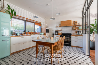 Ma-Cabane - Vente Maison SAINT-AUBIN-D'AUBIGNE, 221 m²