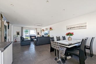 Ma-Cabane - Vente Maison SAINT-AUBIN-D'AUBIGNE, 106 m²