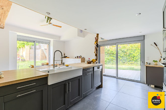 Ma-Cabane - Vente Maison Saint-Caprais-de-Bordeaux, 300 m²