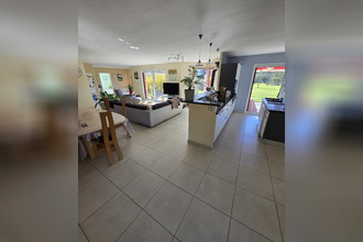 Ma-Cabane - Vente Maison Saint-Charles-la-Forêt, 202 m²