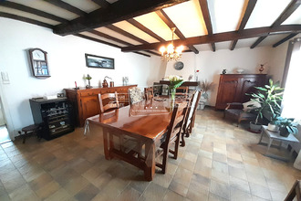 Ma-Cabane - Vente Maison SAINT-CHRISTOPHE-LA-COUPERIE, 180 m²