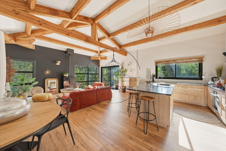 Ma-Cabane - Vente Maison Saint-Clément-de-Rivière, 185 m²