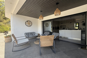 Ma-Cabane - Vente Maison Saint-Cyr-sur-Mer, 201 m²