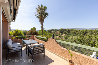 Ma-Cabane - Vente Maison Saint-Cyr-sur-Mer, 210 m²