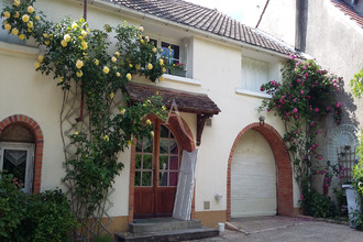 Ma-Cabane - Vente Maison SAINT-DENIS-DE-L'HOTEL, 145 m²