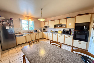 Ma-Cabane - Vente Maison SAINT-DENIS-DE-L'HOTEL, 130 m²