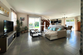 Ma-Cabane - Vente Maison SAINT-DENIS-LES-BOURG, 134 m²