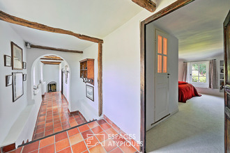 Ma-Cabane - Vente Maison SAINT-DENIS-LES-REBAIS, 349 m²