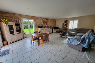 Ma-Cabane - Vente Maison SAINT-ETIENNE-DU-BOIS, 122 m²