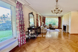 Ma-Cabane - Vente Maison Saint-Floris, 300 m²