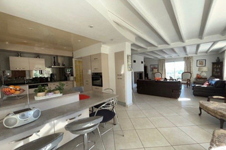 Ma-Cabane - Vente Maison Saint-Genest-Lerpt, 160 m²