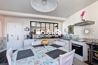 Ma-Cabane - Vente Maison Saint-Genis-de-Saintonge, 285 m²