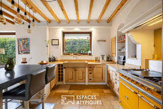 Ma-Cabane - Vente Maison SAINT-GENIS-LAVAL, 327 m²