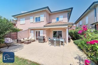 Ma-Cabane - Vente Maison Saint-Genis-Pouilly, 195 m²