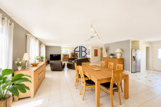 Ma-Cabane - Vente Maison SAINT-GEOIRE-EN-VALDAINE, 210 m²