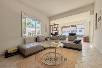 Ma-Cabane - Vente Maison Saint-Georges-de-Didonne, 220 m²