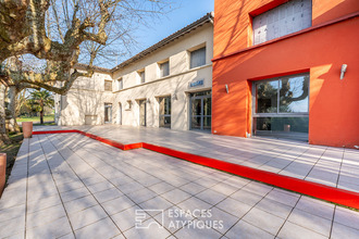 Ma-Cabane - Vente Maison SAINT-GEORGES-DE-RENEINS, 570 m²