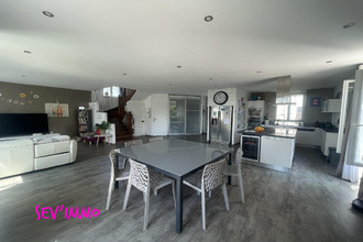 Ma-Cabane - Vente Maison Saint-Germain-des-Fossés, 183 m²