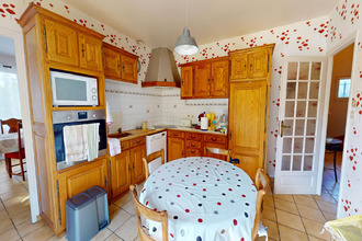 Ma-Cabane - Vente Maison SAINT-GERMAIN-DU-PUY, 213 m²