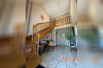 Ma-Cabane - Vente Maison Saint-Germain-du-Puy, 213 m²