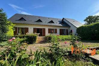 Ma-Cabane - Vente Maison Saint-Germain-du-Puy, 213 m²