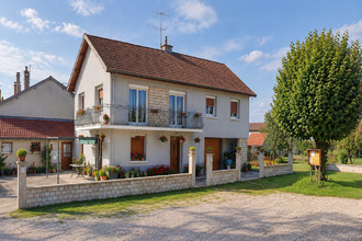 Ma-Cabane - Vente Maison SAINT-GERMAIN-EN-MONTAGNE, 151 m²