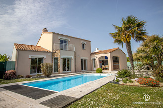 Ma-Cabane - Vente Maison SAINT-GILLES-CROIX-DE-VIE, 198 m²