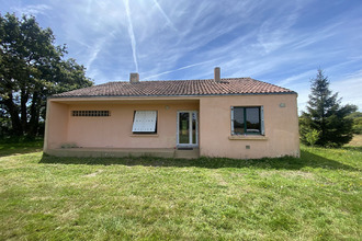 Ma-Cabane - Vente Maison SAINT-HILAIRE-DE-CHALEONS, 82 m²