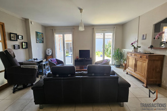 Ma-Cabane - Vente Maison SAINT-HILAIRE-DE-CHALEONS, 133 m²