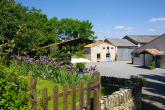 Ma-Cabane - Vente Maison SAINT-HILAIRE-DES-LOGES, 195 m²