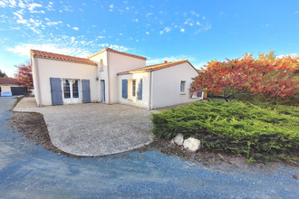 Ma-Cabane - Vente Maison Saint-Jean-d'Angély, 126 m²