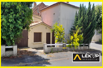 Ma-Cabane - Vente Maison Saint-Jean-d'Angély, 100 m²