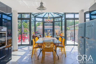 Ma-Cabane - Vente Maison Saint-Jean-d'Angély, 269 m²