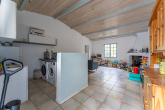 Ma-Cabane - Vente Maison SAINT-JEAN-D'ANGELY, 210 m²